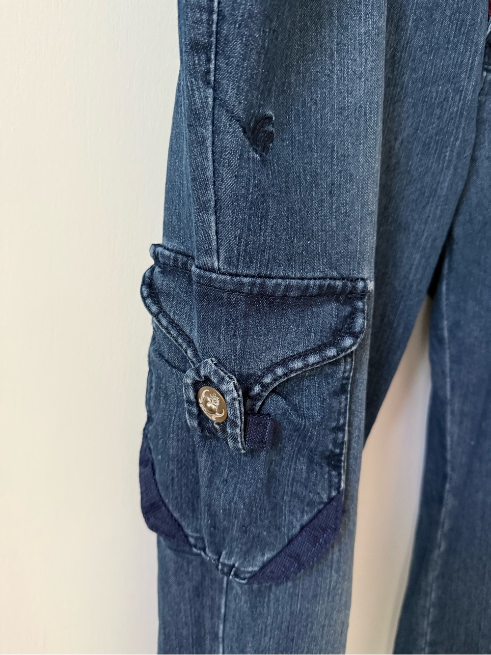 Vintage Y2K Low Rise Apple Bottoms Dark Wash Cargo Jeans Size 13/14 - Picture 8 of 16